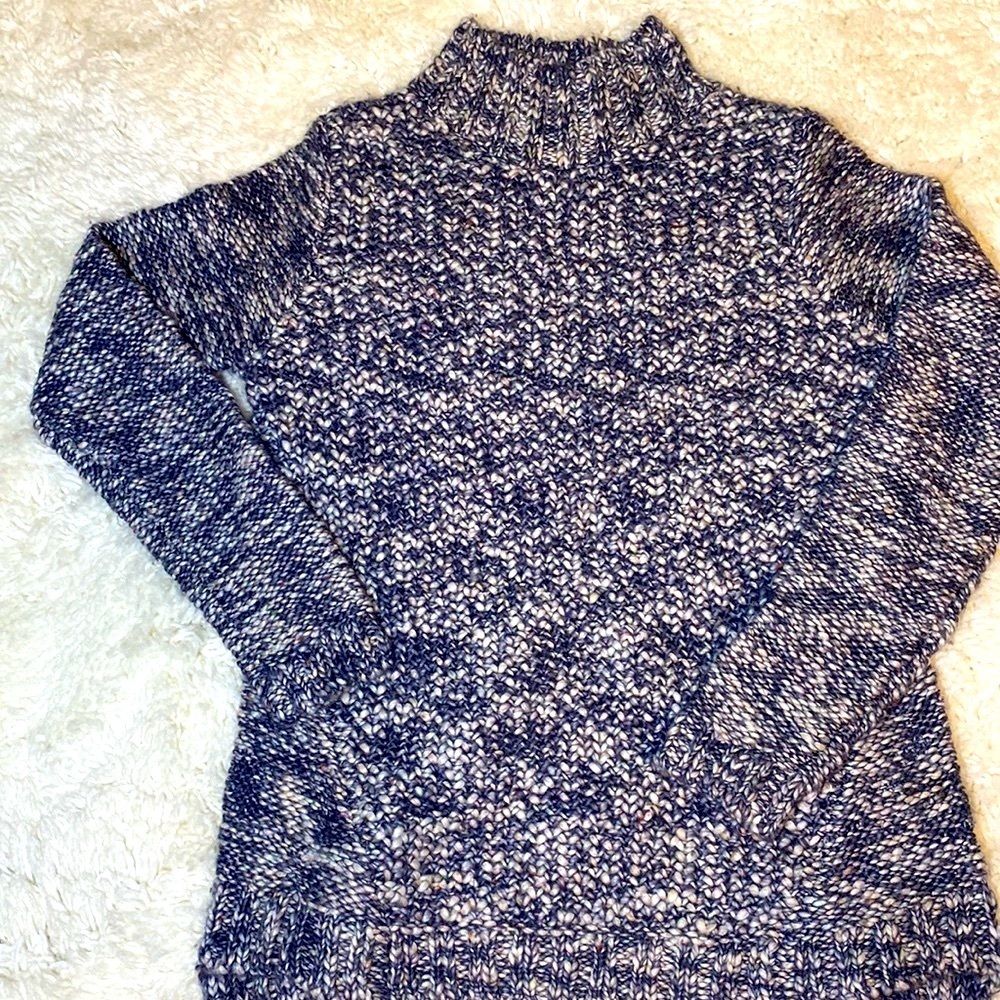 FOREVER 21 CONTEMPORARY BLUE & WHITE KNIT TURTLENECK Sweater Small /Peti… - Picture 2 of 16